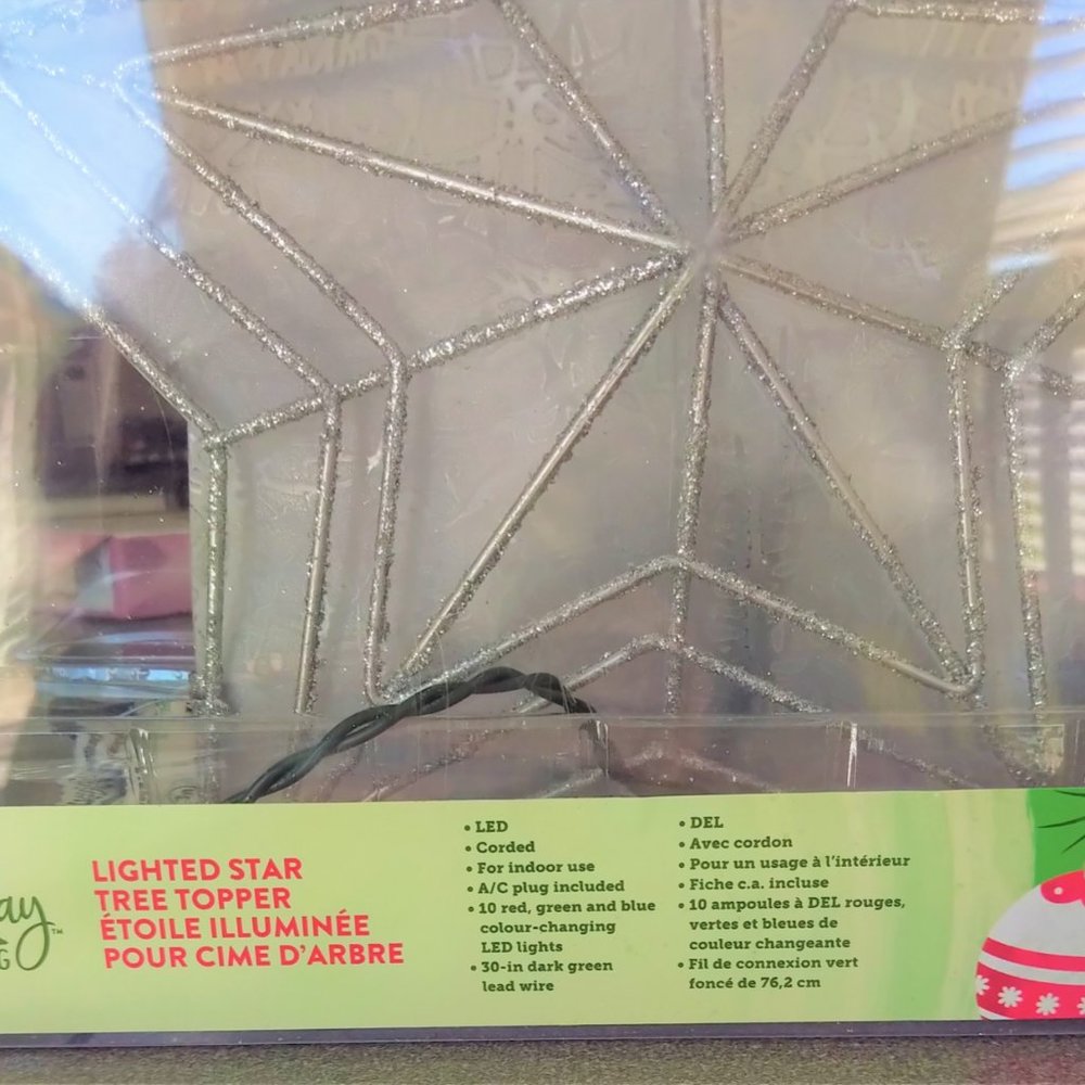 Colour Changing Star Lighted Tree Topper-New in Box - Picture 2 of 2